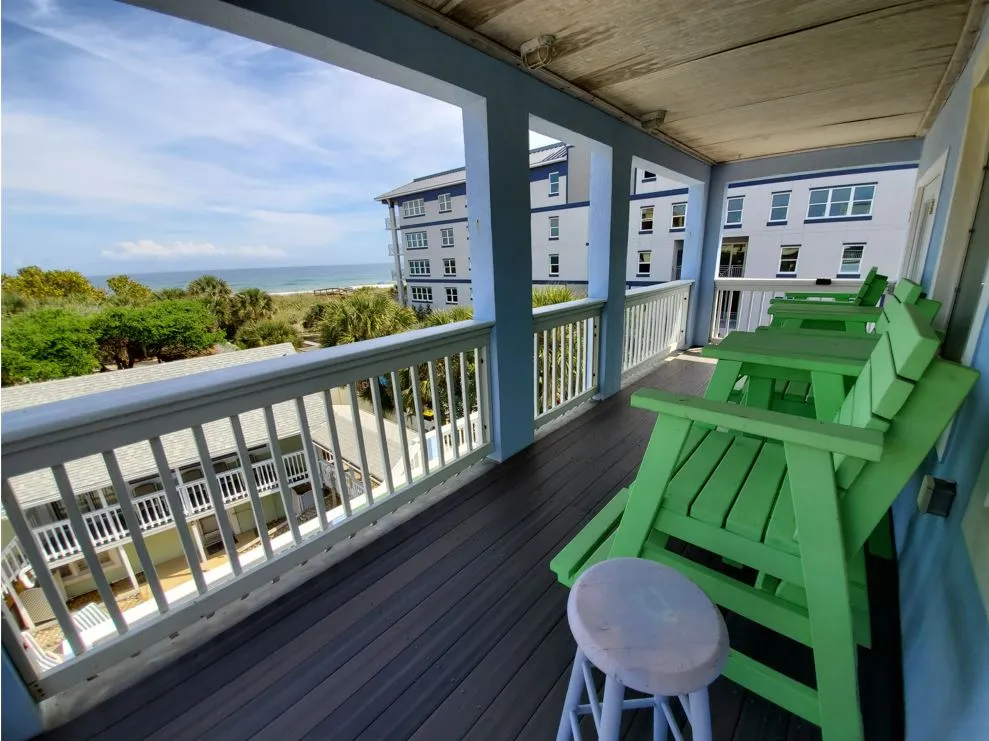 Luxury House On Oceanfront Property - 4br, 2ba, Sleeps 12 Guests with Great Oceanview!