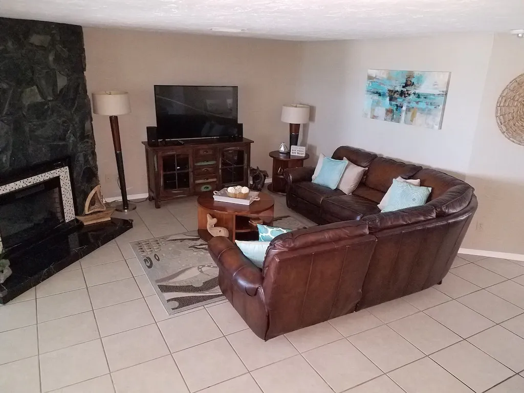3-Level Oceanfront Penthouse in Cocoa Beach | Large Condo with Direct Ocean Views (REEB)