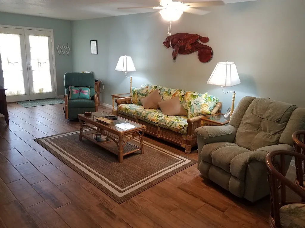 Pet-Friendly Townhouse in Cape Canaveral | 1 Block from the Beach (203CDL)