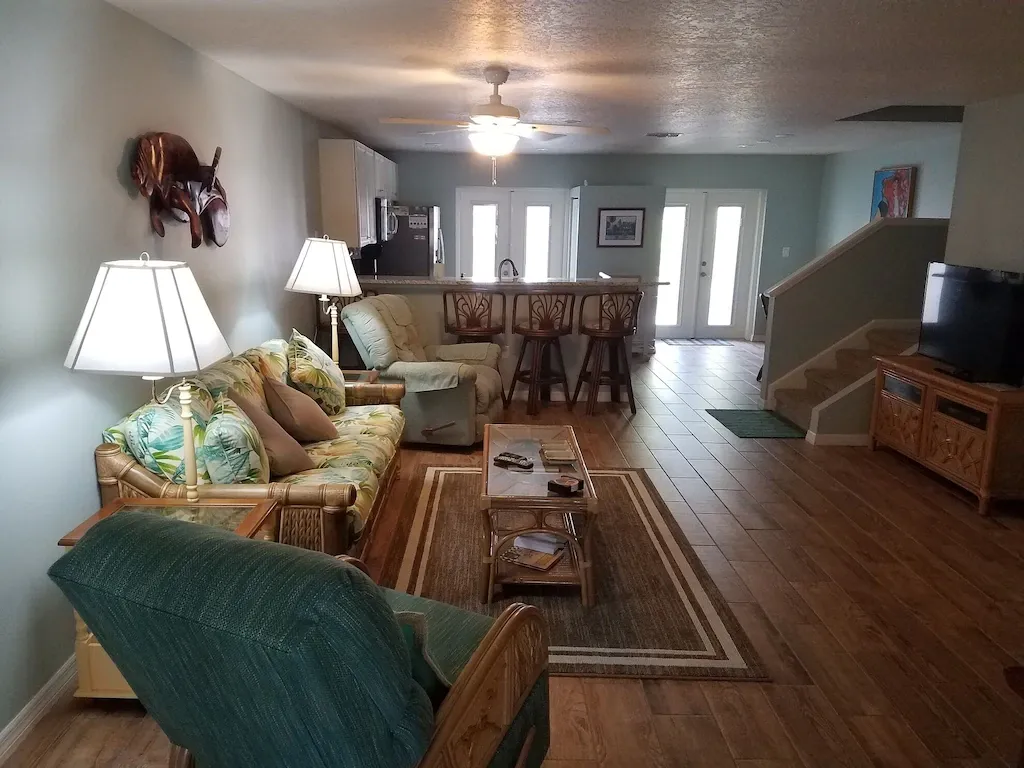 Pet-Friendly Townhouse in Cape Canaveral | 1 Block from the Beach (203CDL)