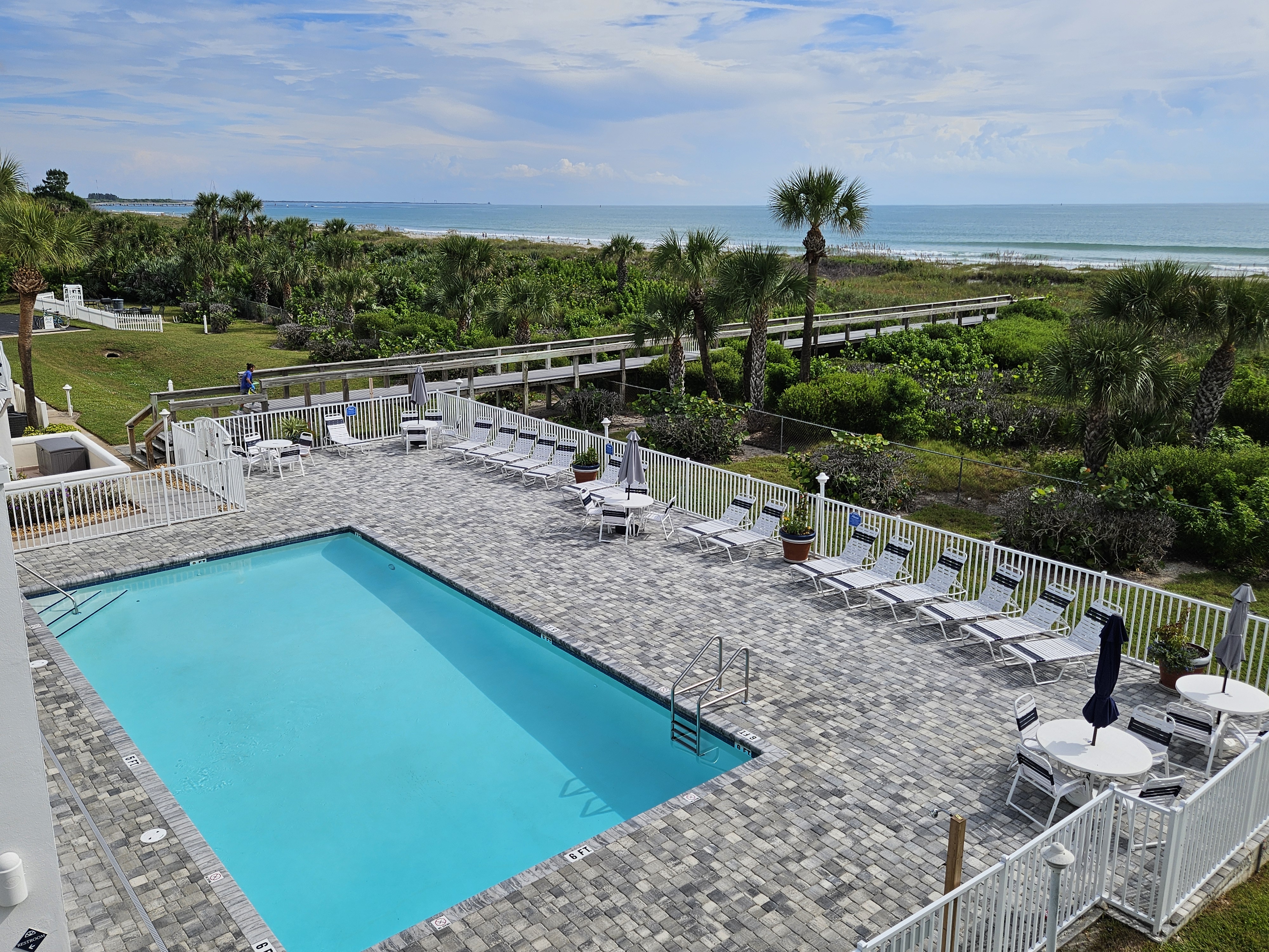 Condo in Cape Canaveral - Great Oceanview Rental Near Cocoa Beach Attractions (PE203)