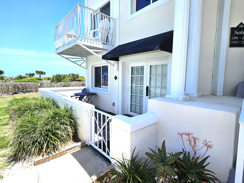 Royal Mansions Poolside Condo in Cape Canaveral | Large Patio & Just Steps From The Beach (PA201)