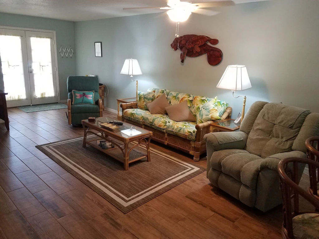 Pet-Friendly Townhouse in Cape Canaveral | 1 Block from the Beach (203CDL)
