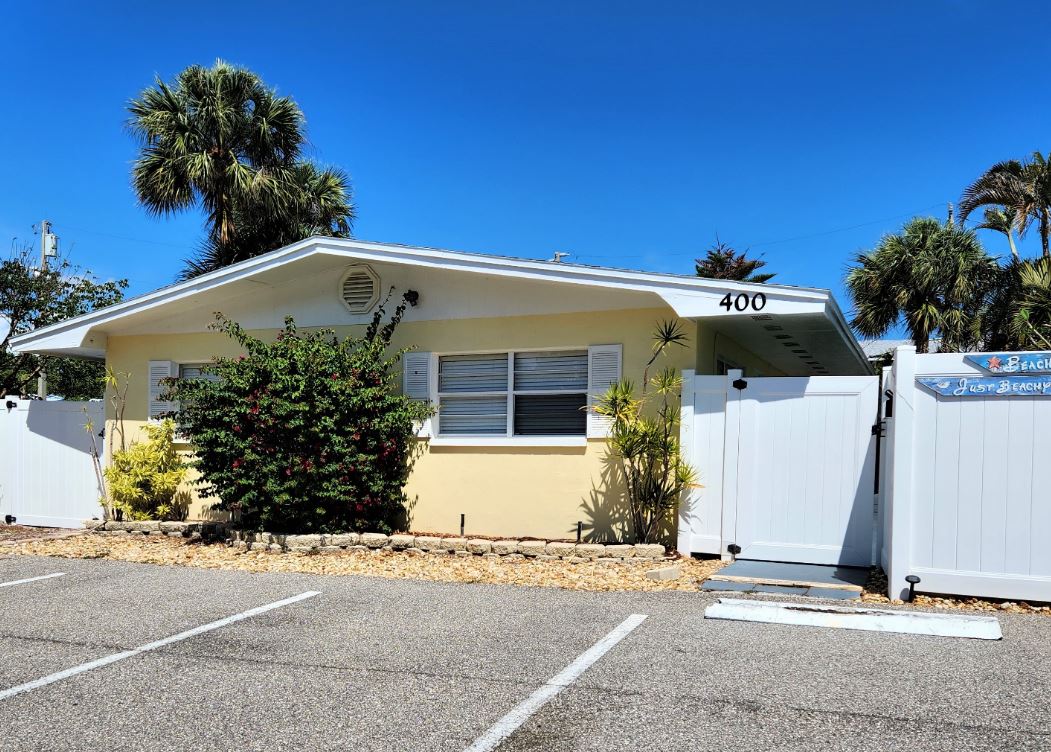 Pet Friendly Vacation Home in Cape Canaveral Near Cocoa Beach | Private Hot Tub & Walk to Beach (HUR400)
